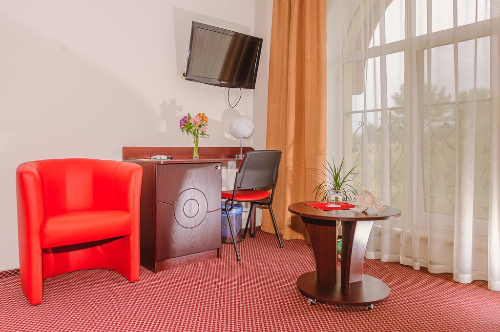 Terminal-A Hotel Ryasne-Ruske Bagian luar foto